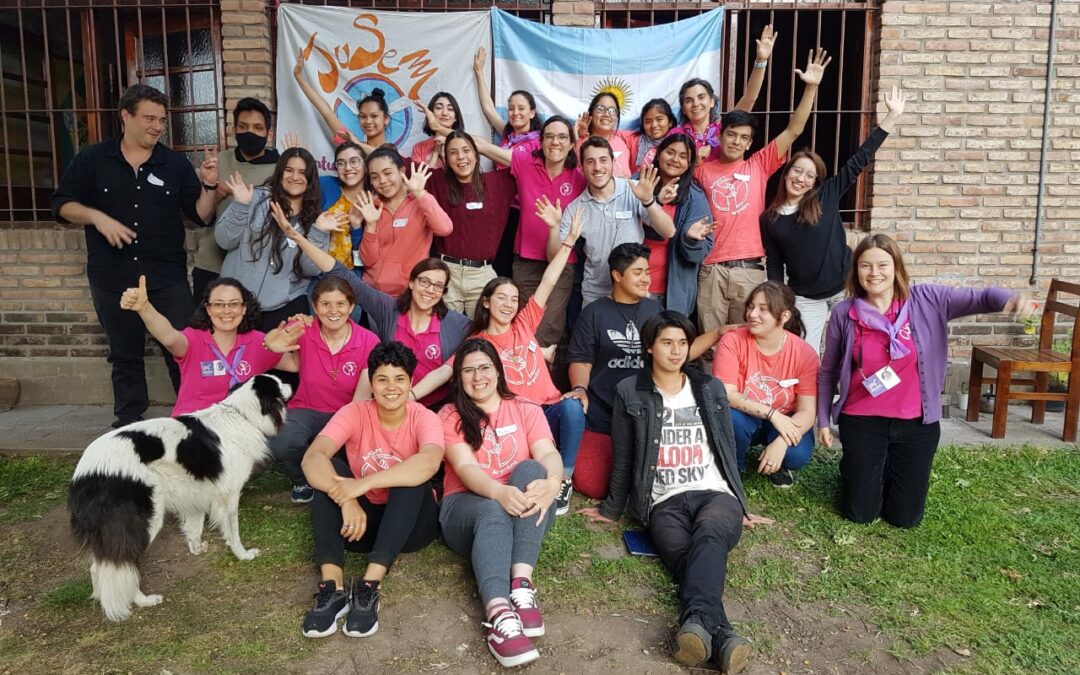 Arrancó el primer Encuentro Internacional de Servidores